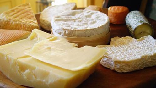 Cheese is not really a safe food for pregnant women to eat.