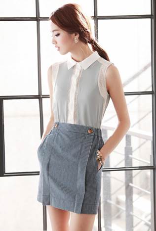 Stylish girls will not pass over such skirt with impressive small lines.