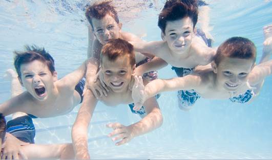 Although pool water is regularly replaced and sterilized, it is still very dirty because swimmers carry bacteria into the pool. 