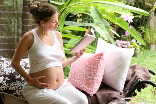 Pregnant women should not smell too strong floral scent