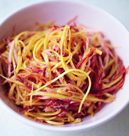 Grated beetroot & carrot salad