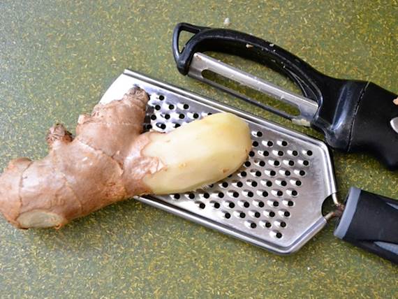Description: Grate ginger root until you have 2 full table spoon of ginger.