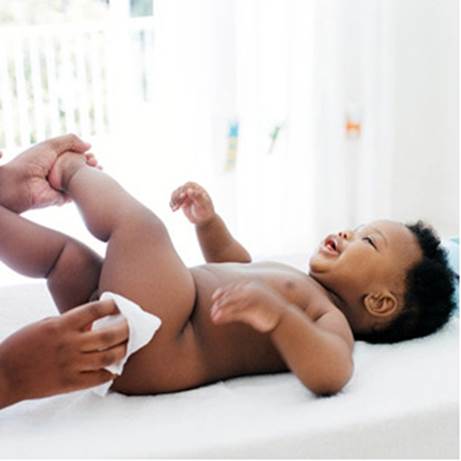 Description: When your baby has diaper rash, let the baby free from the diaper for a period of time each day.
