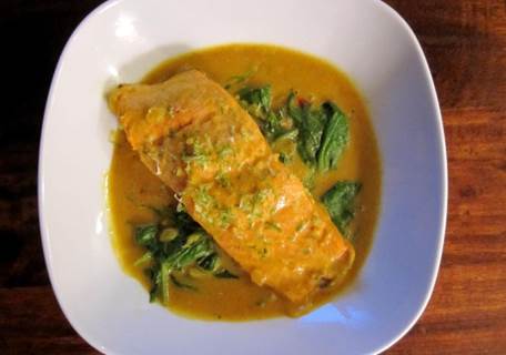 Salmon and coconut curry