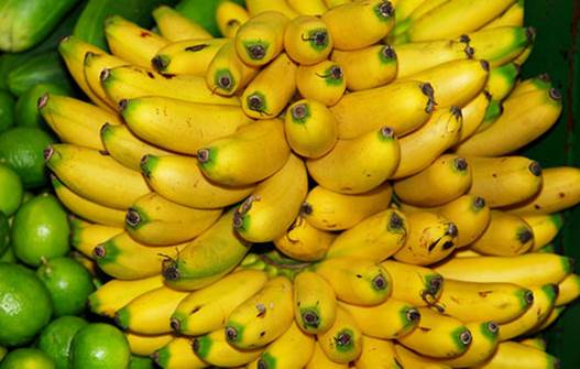 Banana can help pregnant women prevent constipation.