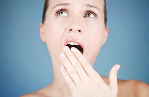 Dry mouth is a symptom that many people catch and it causes unpleasant feeling in life. 