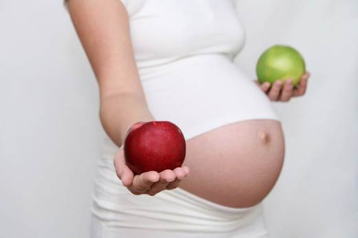Apple can help pregnant women prevent constipation.