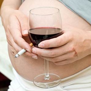 Description: Caffeine, smoking and alcohol can increase the risk of miscarriage