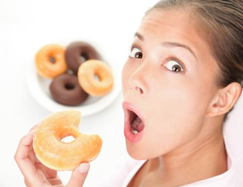Women eating too many sweets have much chance of diseases.