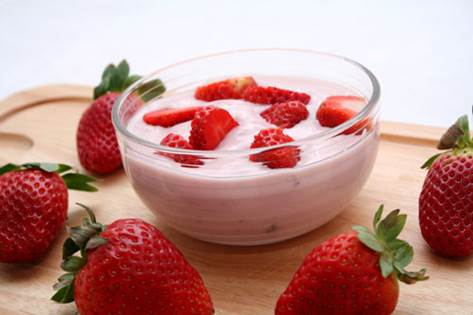 Yoghurt not only is good for digestive system but also helps baby’s bones develop healthily.