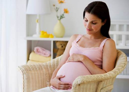 Pregnant women shouldn’t stand up or sit at one place in a long time to avoid edema.