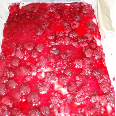 Description: To make the clear raspberry jelly, put fruit, sugar, vanilla pod and 1tbsp water into a heatproof bowl