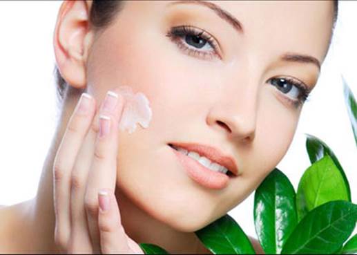 In winter, it’s very important for you to use a best moisturizer.
