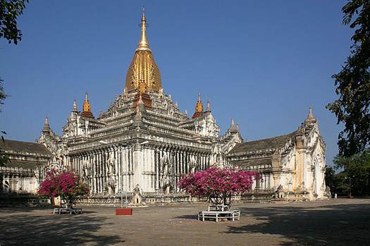 Description: the great Ananda Temple