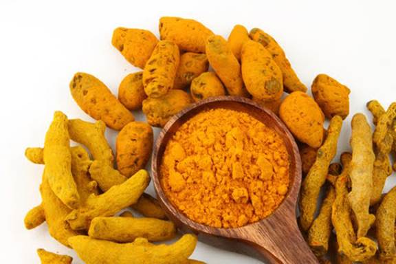 Saffron contains curcumin compound that has the big meaning for health skin.