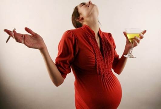 When you want to become pregnant at the age of 40, you should give up cigarette, wine, beer,…