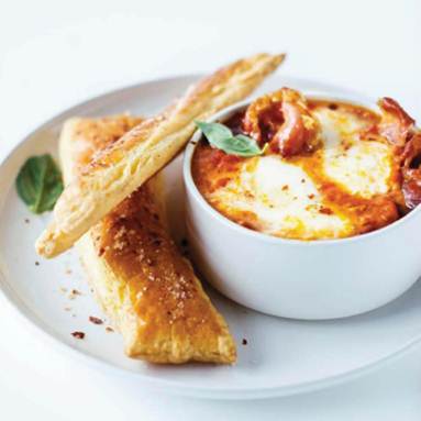 Description: Baked Mozzarella With Chilli Puff-Pastry Dippers
