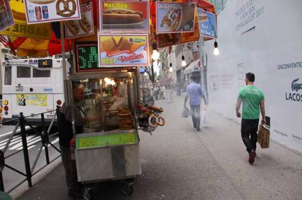Description: This food truck, which usually parks beside Ditch Plains Beach, has a cult following among surfers for its breakfast burritos (stuffed with egg and ham, with a cumin-spiked hot sauce). 