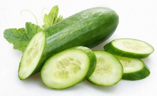 Cucumber contains a little of calories, a lot of fiber and water.
