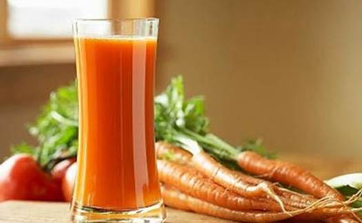 Carrot helps transform vitamin C and makes skin and vision get healthier.