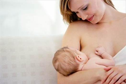 When breastfeeding, mothers can be free in talking, pour their heart and show their love to their children.