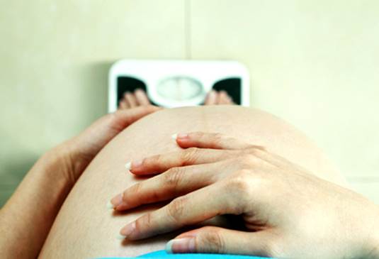 During pregnancy, pregnant women should gain 11-14 kilograms.