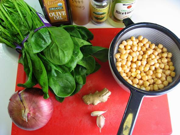 Creamy spinach and chickpea stir-fry