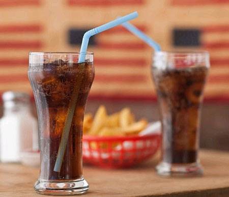 Description: Drinking carbonated soft drinks much will increase the rate of aging