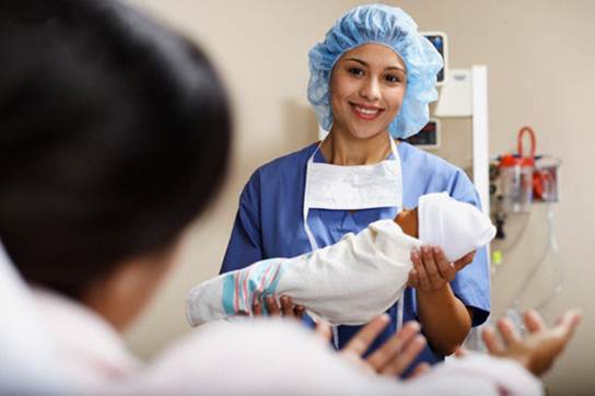 Description: Pregnant women should consider carefully before choosing caesarean or normal delivery.