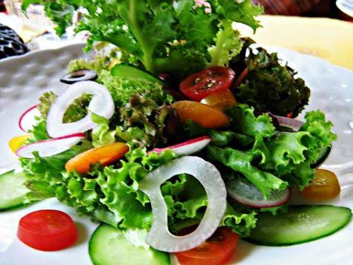 Description: Add vegetables to your daily diet will help you have a healthy body