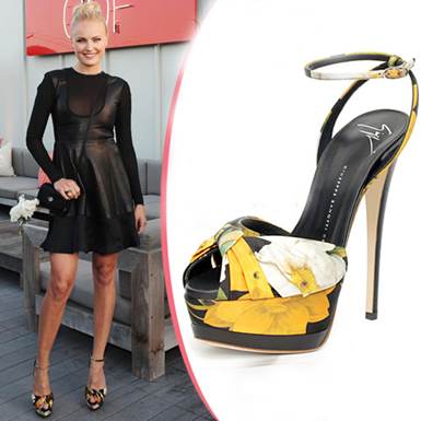 A pair of black high-heel sandals with yellow pattern is combined with black dress as a highlight for costume of Malin Akerman. In other way, Jada Pinkett Smith mixed them with impressive yellow pants.