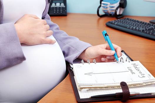Write a birth plan and the things needed to bring when hospitalizing